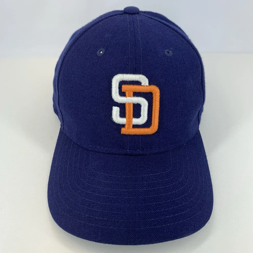 San Diego Padres Hat Signed by The Chicken MLB New Era OSFA Baseball Cap Vintage